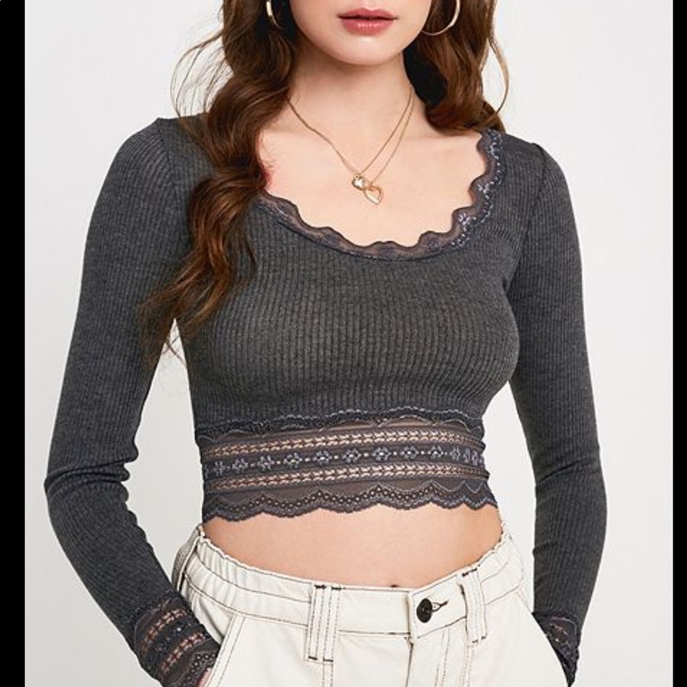 Urban Outfitters Embroidered Crop top. Small